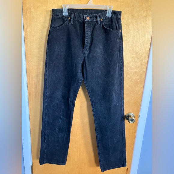 Men's Wrangler Black Jeans 33 x 34 - Picture 2 of 4